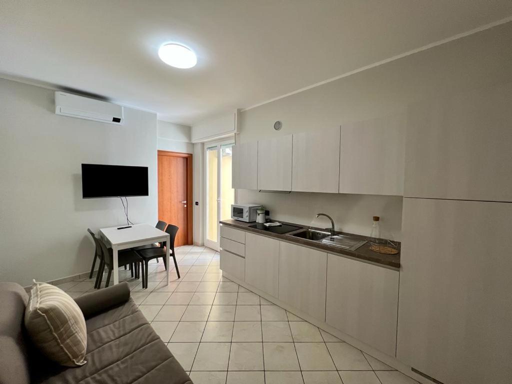 De Amicis Apartment Pietra Ligure Exterior photo
